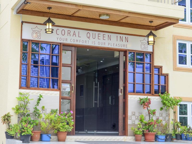 Coral Queen Inn 훌루말레 외부 사진